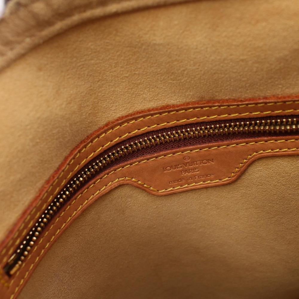 Louis Vuitton Looping GM Shoulder Bag - Picture 4 of 10